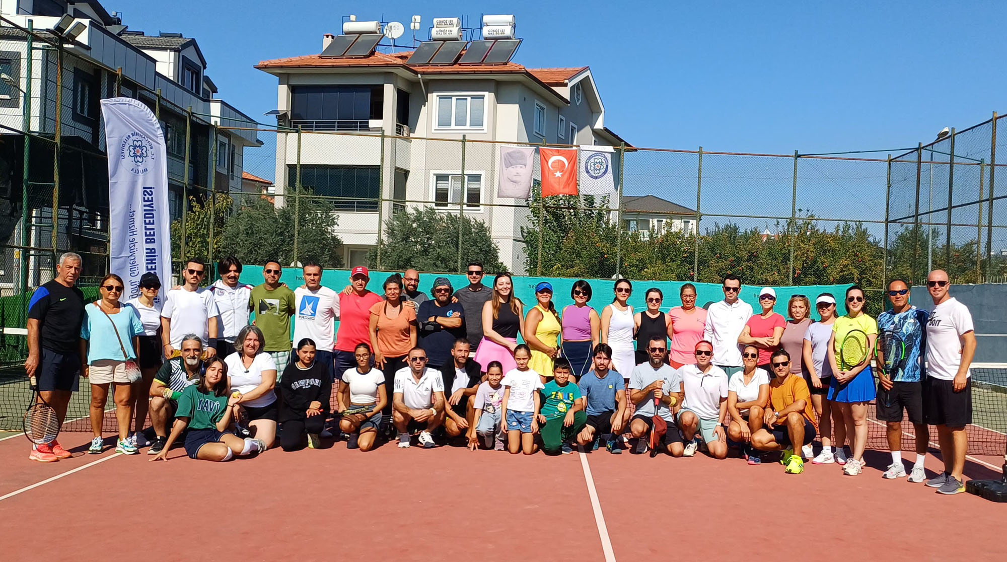 Büyükşehir Belediyesi 6. Geleneksel Cumhuriyet Kupası Karma Tenis Turnuvası Dalaman'da Yapıldı